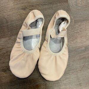 Capezio Kids Slippers - Cream